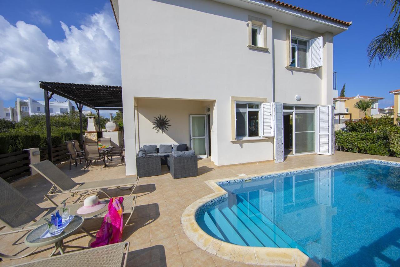 Villa Mesogeios 39 Paralimni Exterior photo