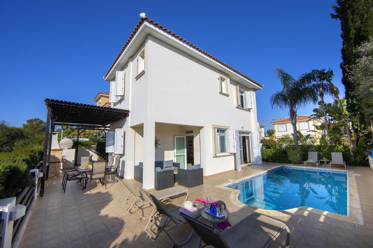Villa Mesogeios 39 Paralimni Exterior photo